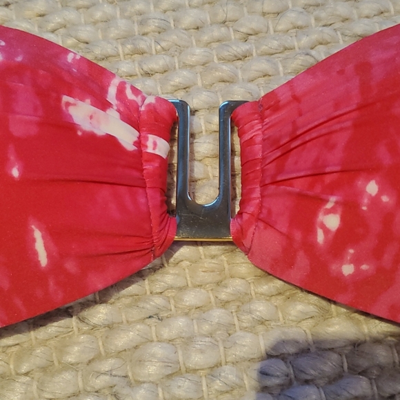 Beach Bunny Pink Tye Dye swimsuit - size M - Picture 3 of 13